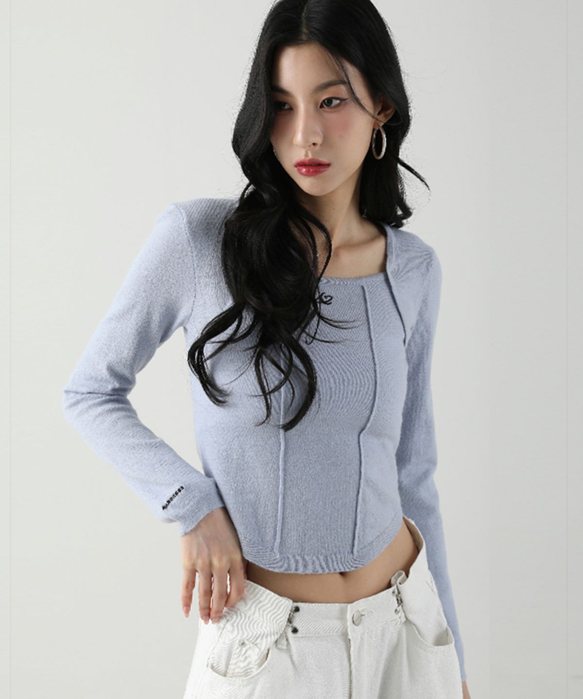 어반드레스(AVANDRESS) Square Neck Line Crop Long Sleeve Knit PINK