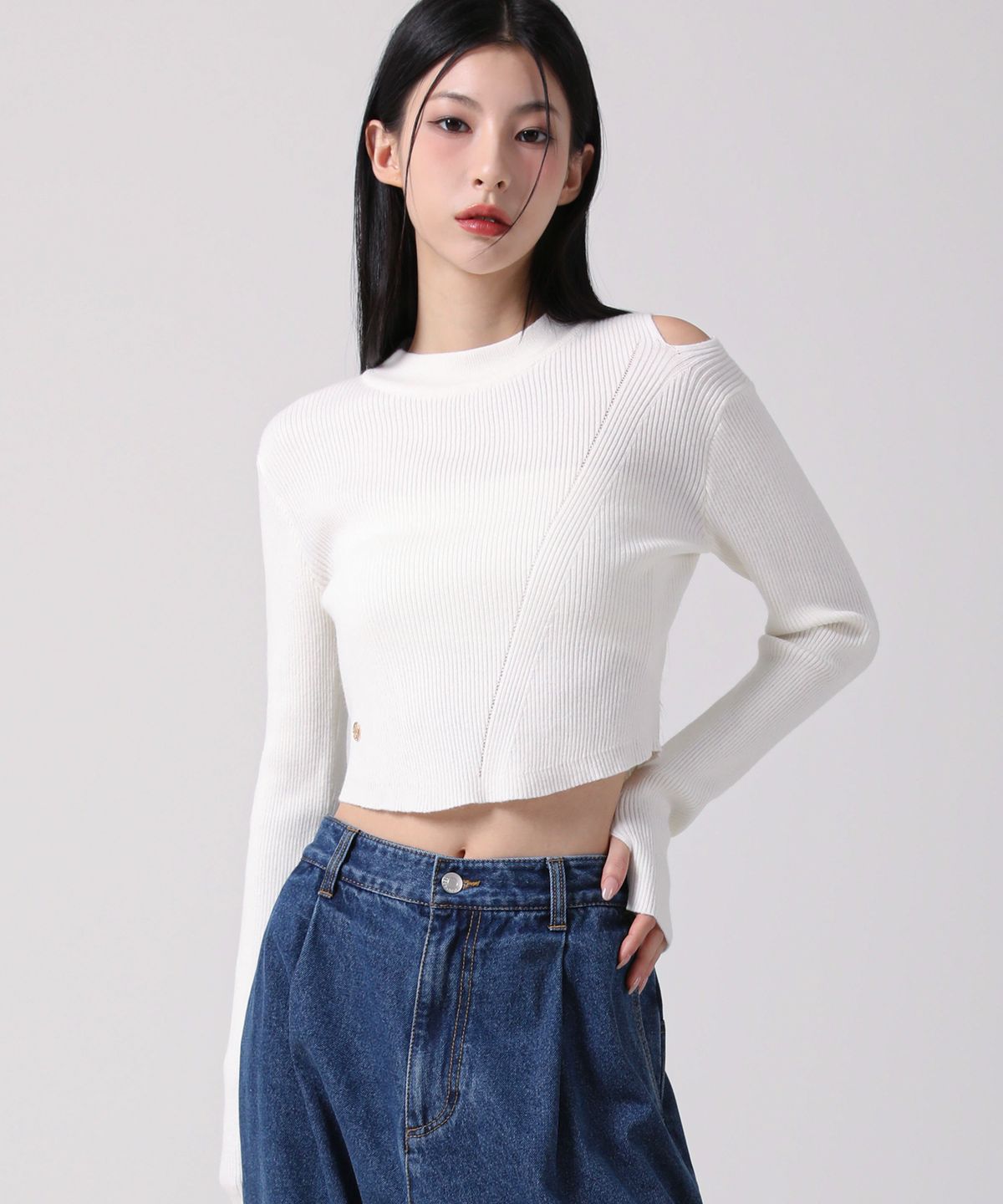 어반드레스(AVANDRESS) Tati Hole Round Knit MELANGE