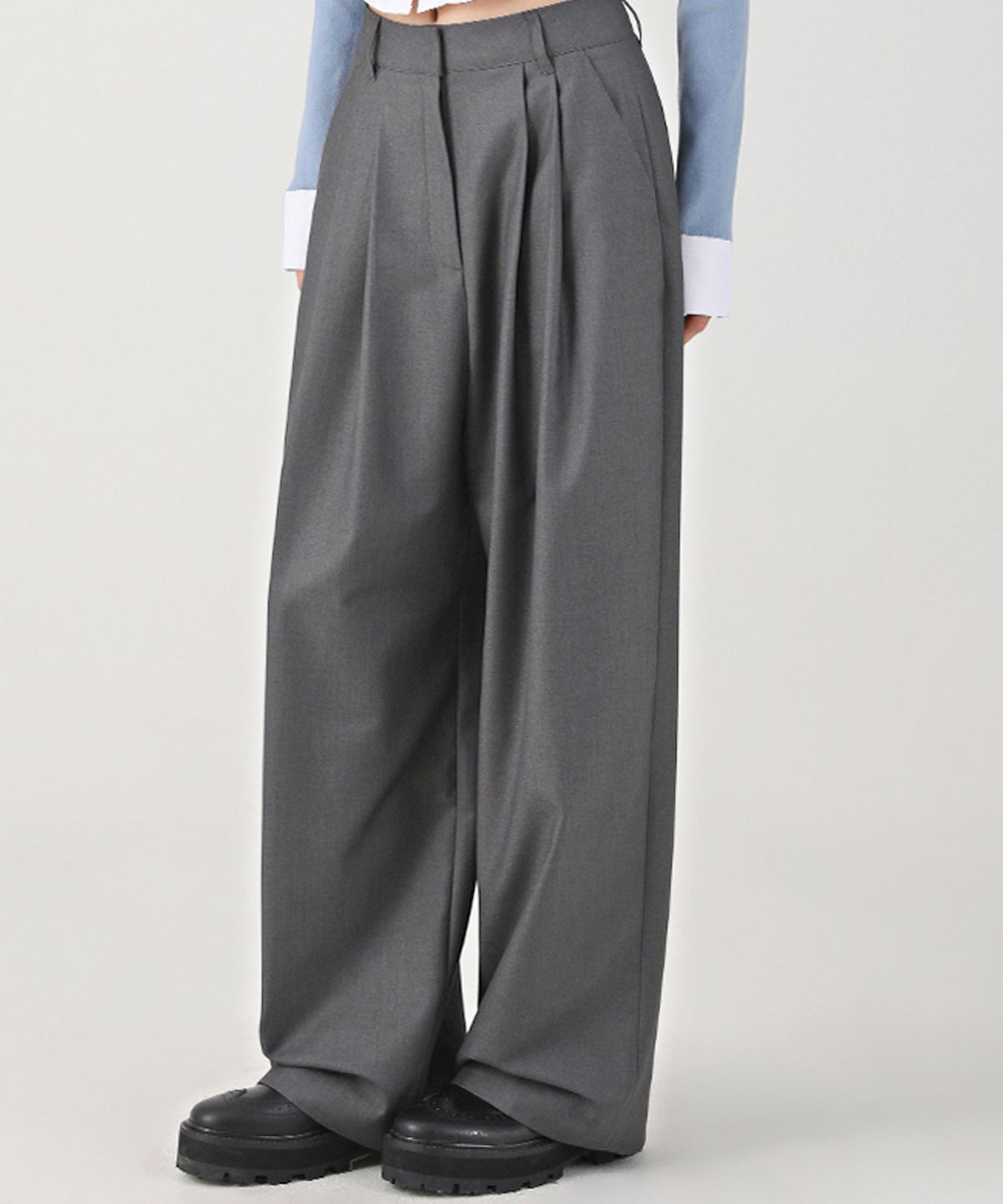어반드레스(AVANDRESS) Two-Tuck Slacks 101 OLIVE