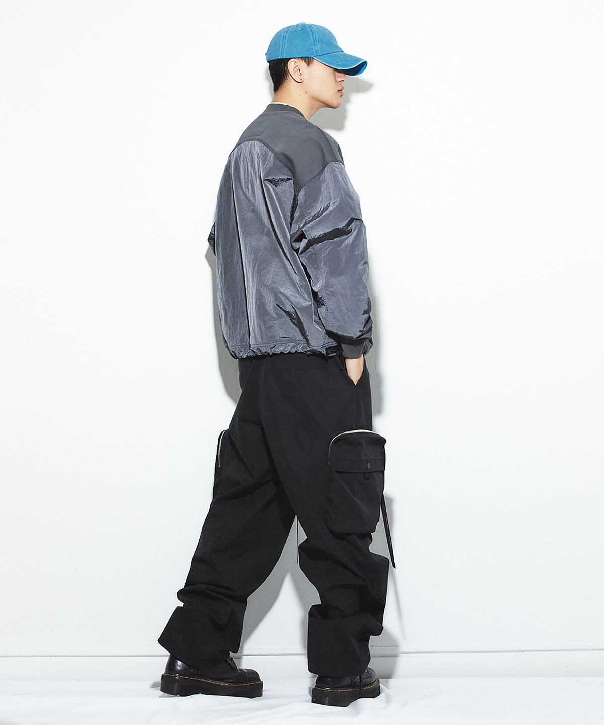 밀리밀리언(MILLIMILLION) BASALT BIG POCKET CARGO PANTS B04-BLACK