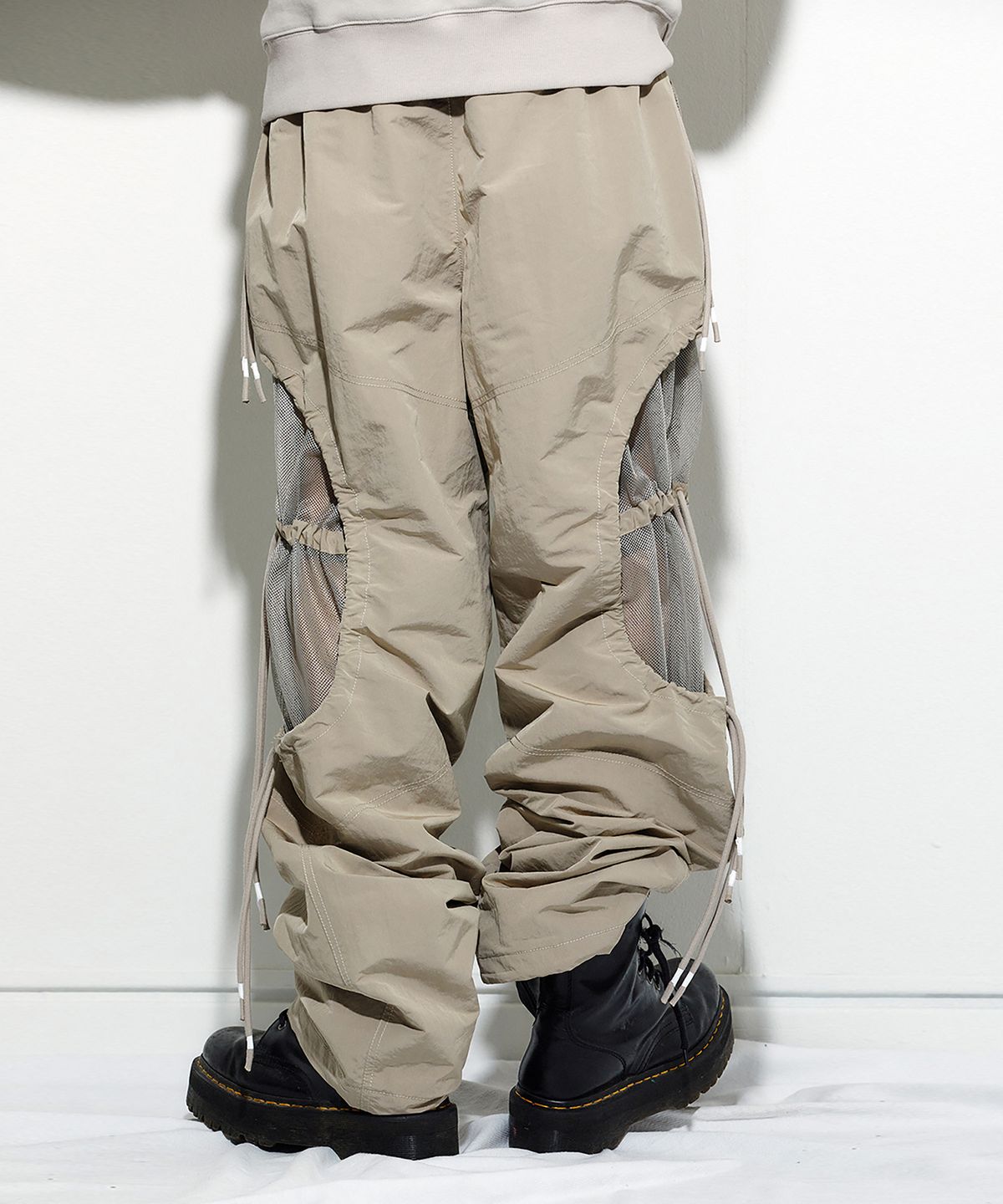 밀리밀리언(MILLIMILLION) BASALT MESH PANTS B06-BEIGE