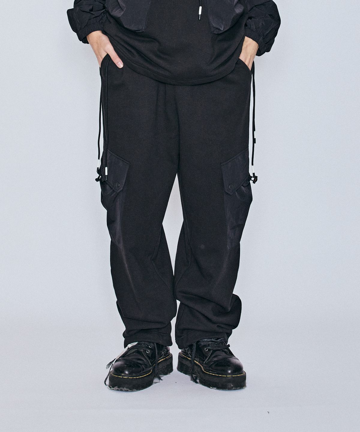 밀리밀리언(MILLIMILLION) BASALT HYBRID JERSEY PANTS B07-BLACK