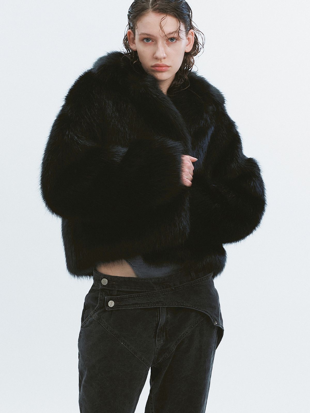 해브레스(HAVELESS) MIA FAUX FUR JACKET BLACK