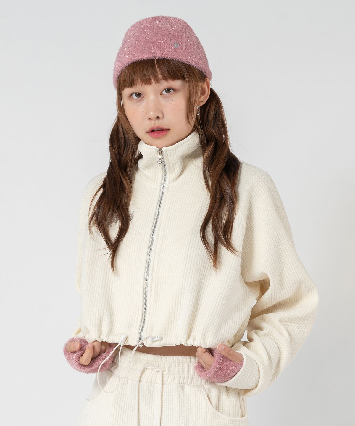 언유주얼 노말(UNUSUALNORMAL) MARTIN VELVET ZIP-UP JACKET_IVORY