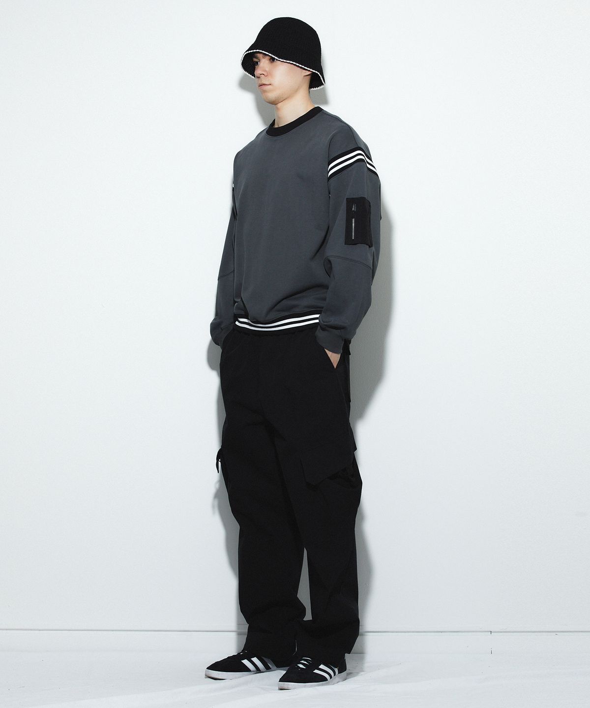 밀리밀리언(MILLIMILLION) BASALT CARGO PANTS B09-BLACK