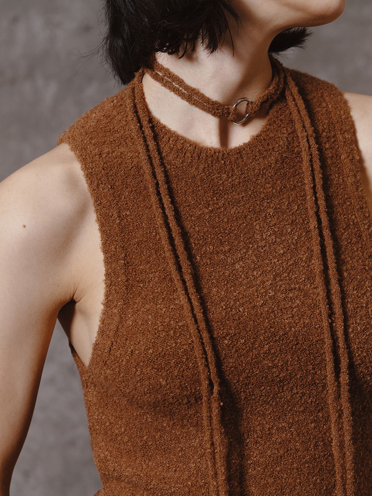 민더리(MEENDERI) BOUCLE KNIT RING NECKLACE - BROWN