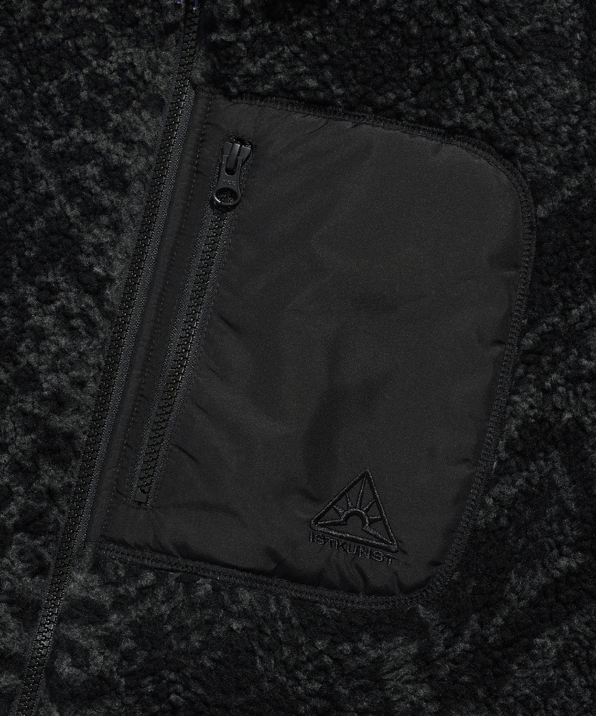 이스트쿤스트(ISTKUNST) PHYTON FLEECE VEST_CHARCOAL(IK2DFMB991A)