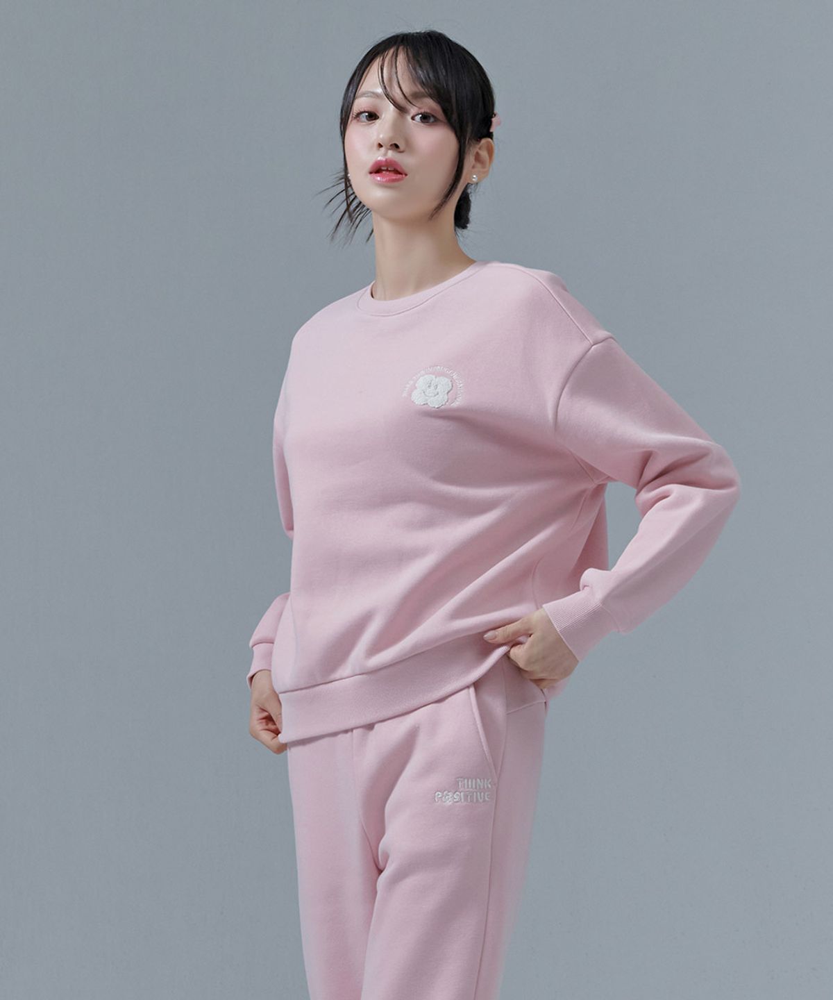 체이스컬트(CHASECULT) 여성 기모 부클 포인트 맨투맨 티셔츠-CFRG5172D0P