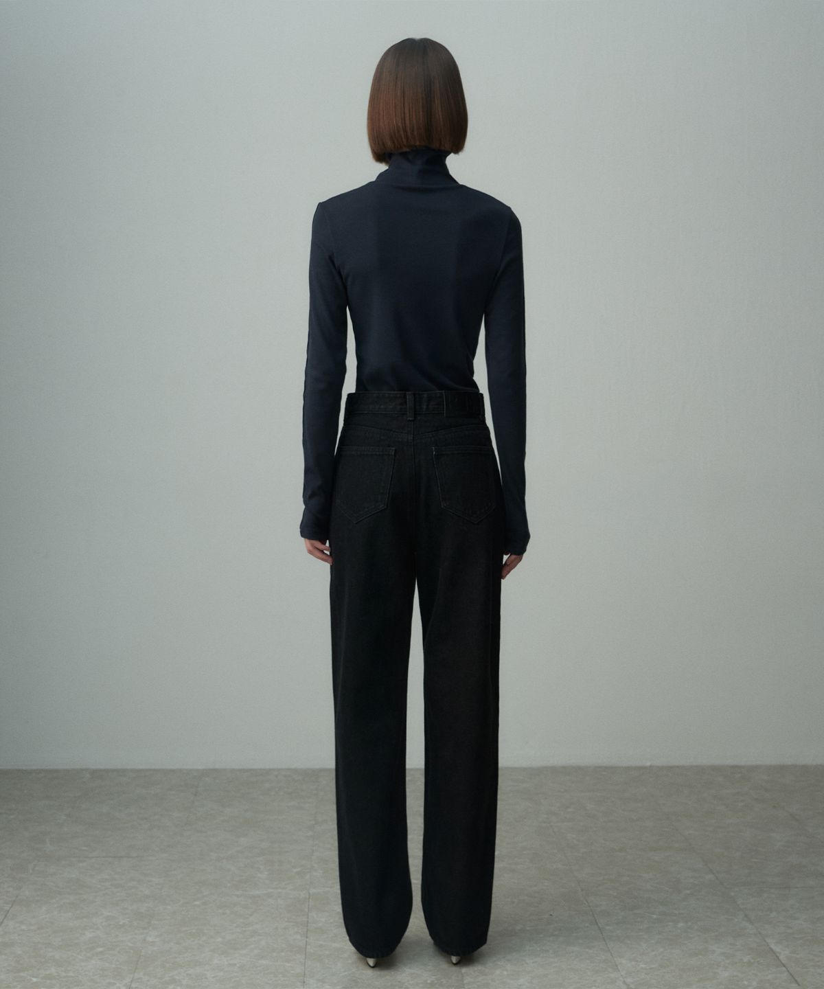 리이(RE RHEE) STRAIGHT DENIM PANTS RAW BLACK