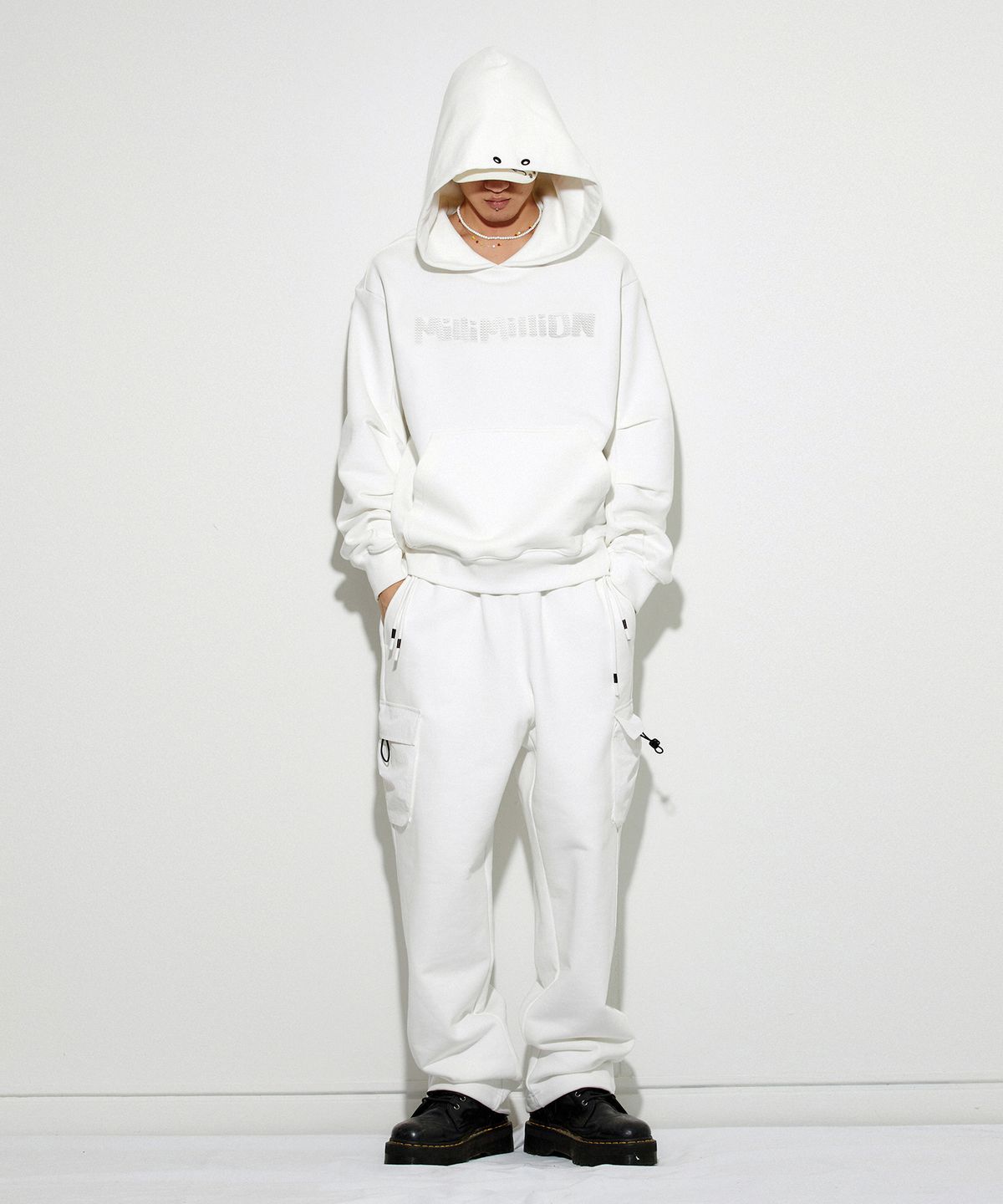밀리밀리언(MILLIMILLION) COBBLESTONE SIGNATURE HOODY T10-WHITE