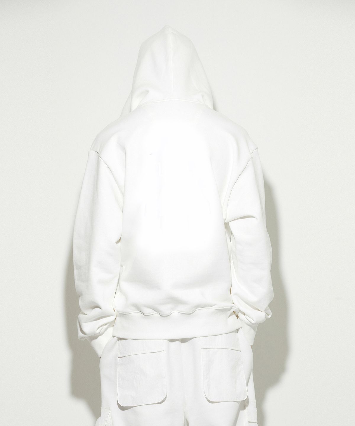 밀리밀리언(MILLIMILLION) COBBLESTONE SIGNATURE HOODY T10-WHITE