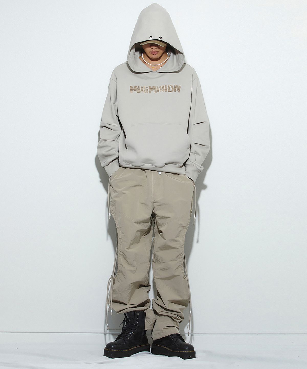 밀리밀리언(MILLIMILLION) COBBLESTONE SIGNATURE HOODY T10-BEIGE