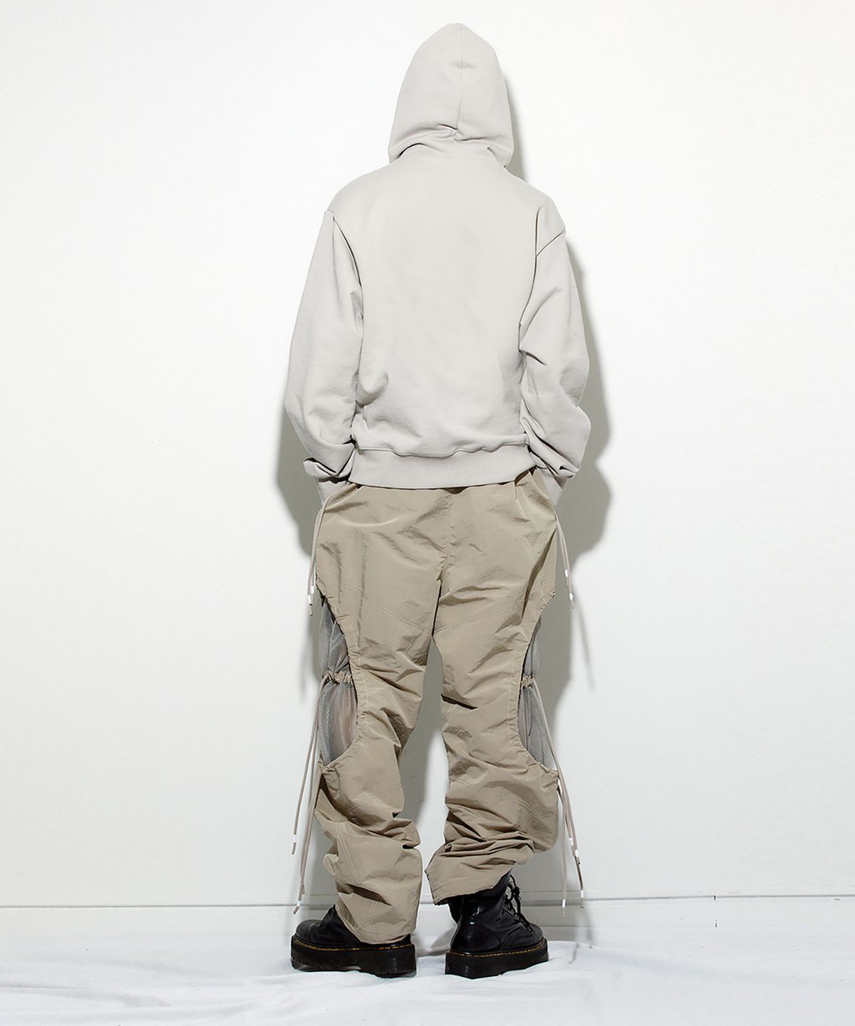 밀리밀리언(MILLIMILLION) COBBLESTONE SIGNATURE HOODY T10-BEIGE
