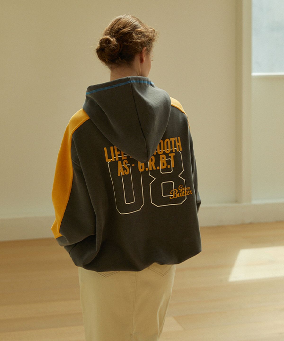 그린버터(GREENBUTTER) Heavy Pigment Coloring Hoodie (Charcoal)