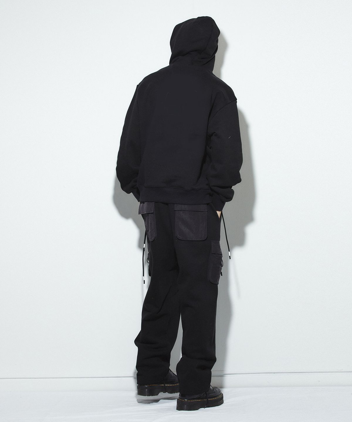 밀리밀리언(MILLIMILLION) COBBLESTONE SIGNATURE HOODY T10-BLACK