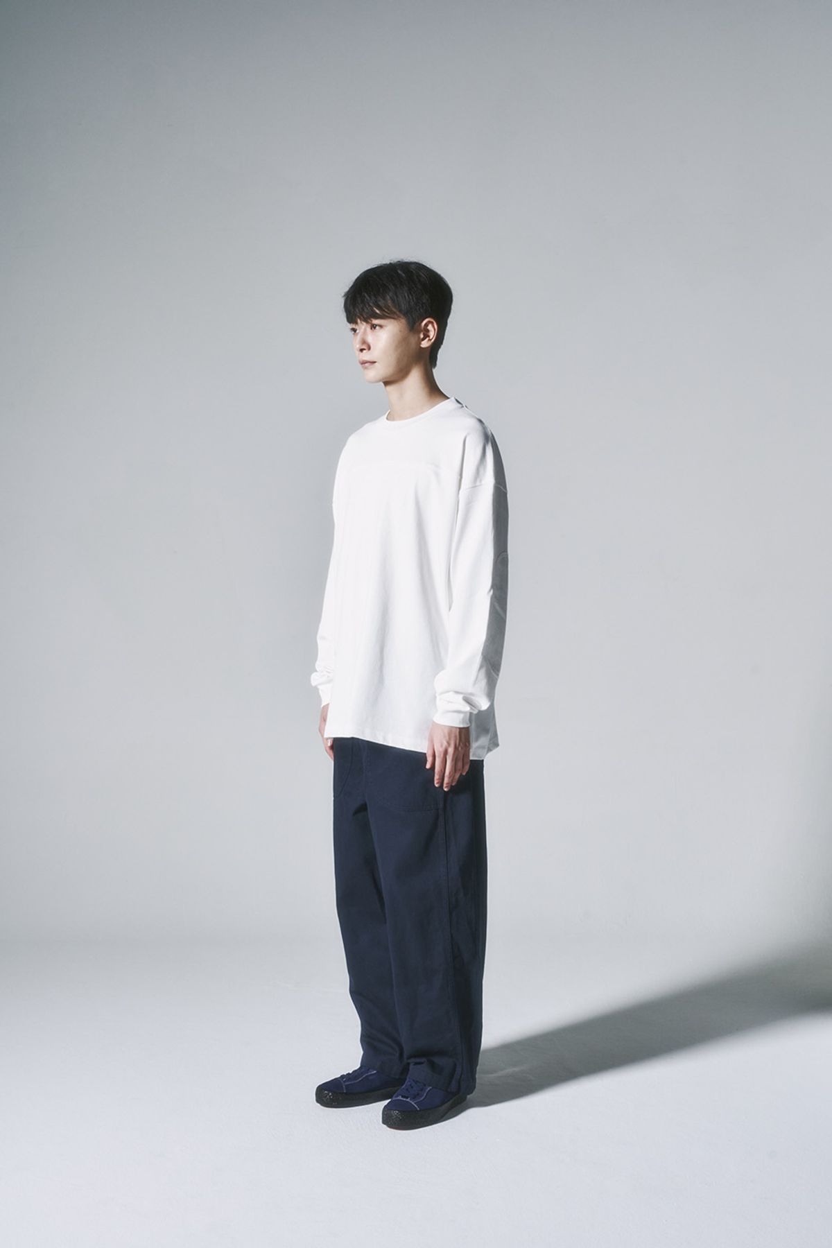 히즈핸더(HISHANDER) ROUND PATCH LONG SLEEVE T-SHIRTS