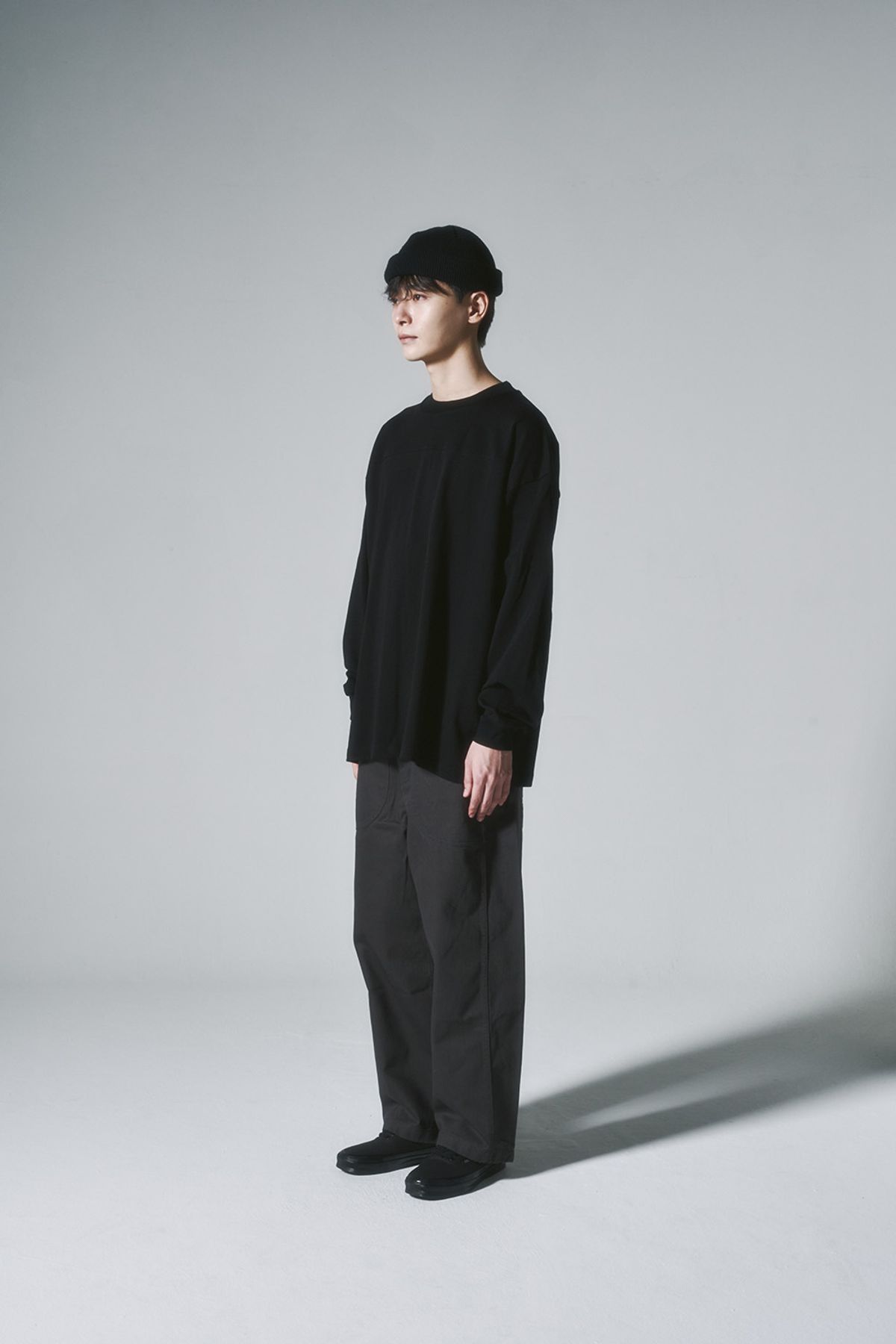 히즈핸더(HISHANDER) ROUND PATCH LONG SLEEVE T-SHIRTS