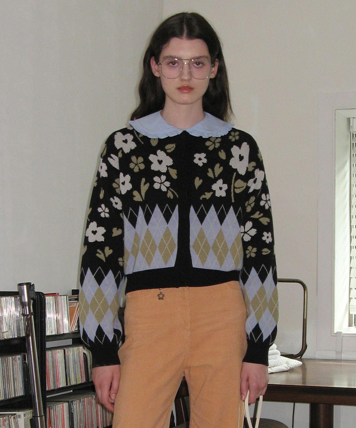 시눈(SINOON) FLORAL JACQUARD CARDIGAN (BLACK)