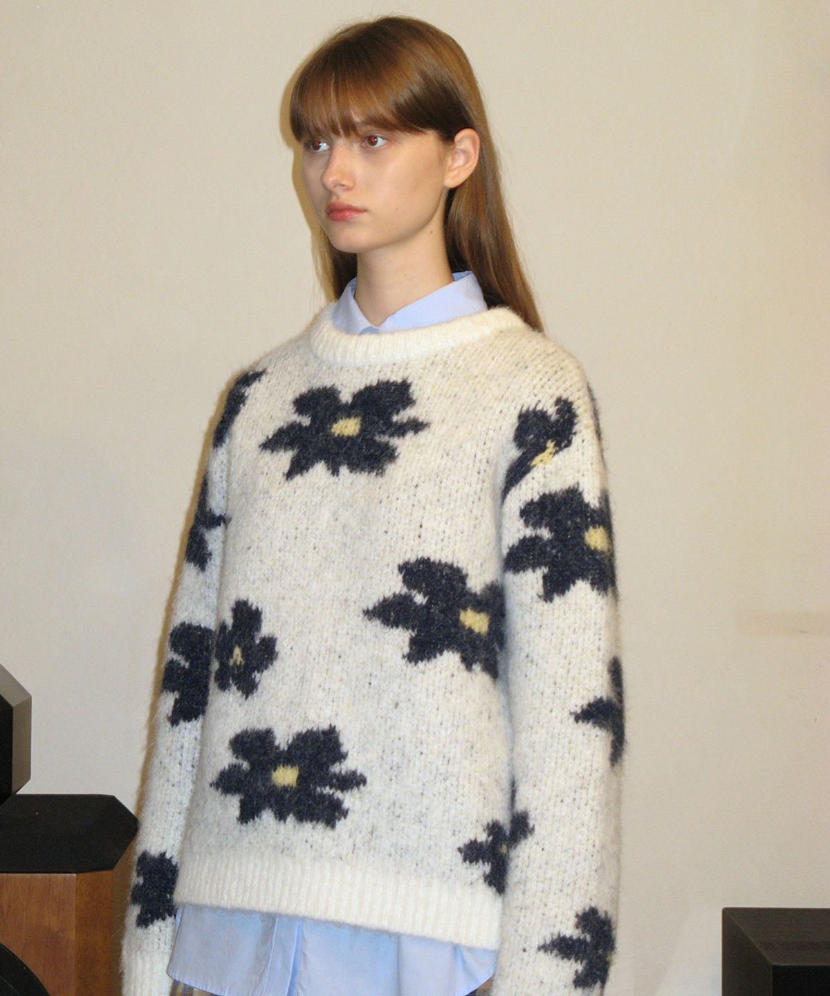 시눈(SINOON) FLOWER PULLOVER KNIT (WHITE)
