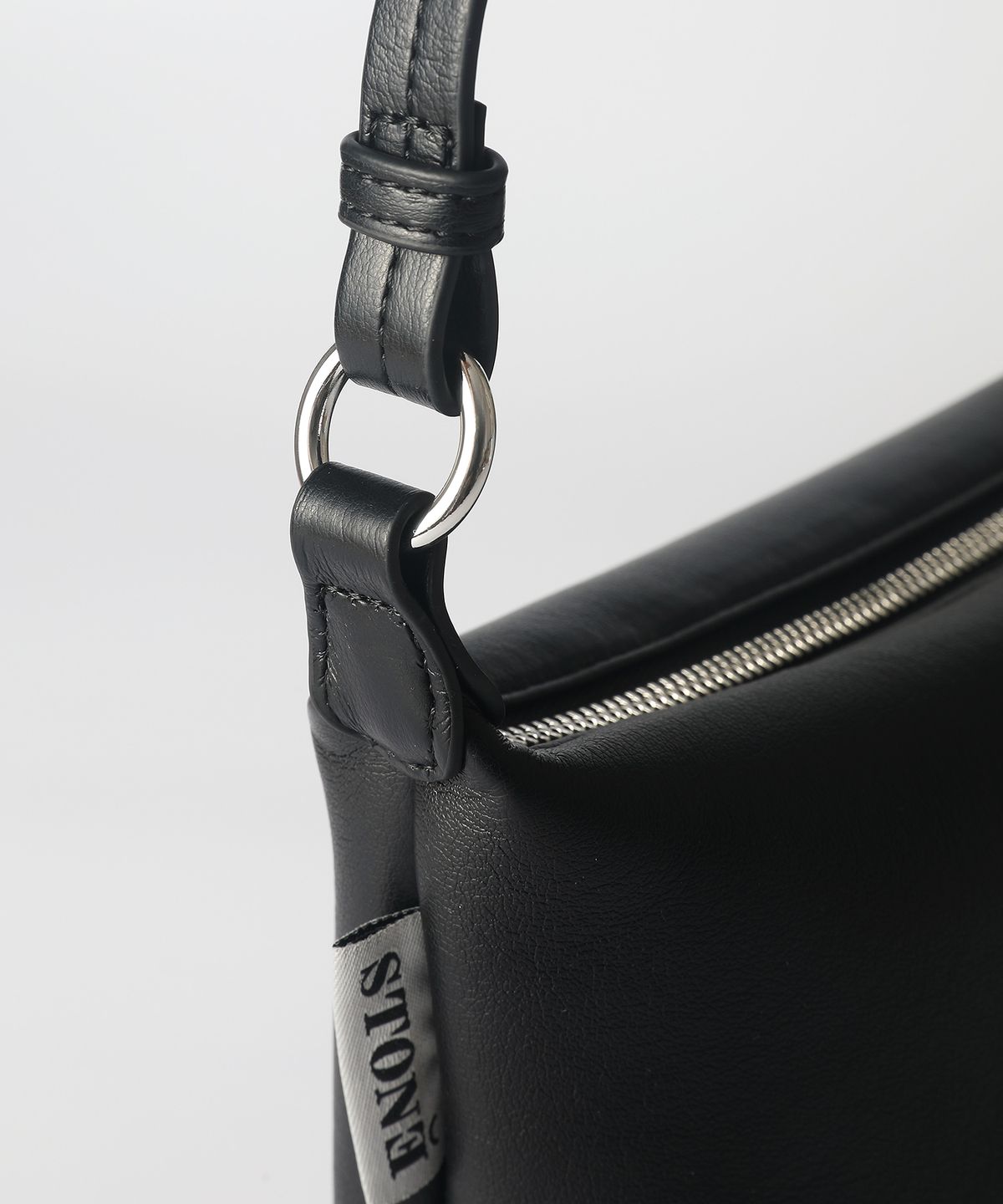 옐로우스톤(YELLOWSTONE) Shoulder crunch bag - Black