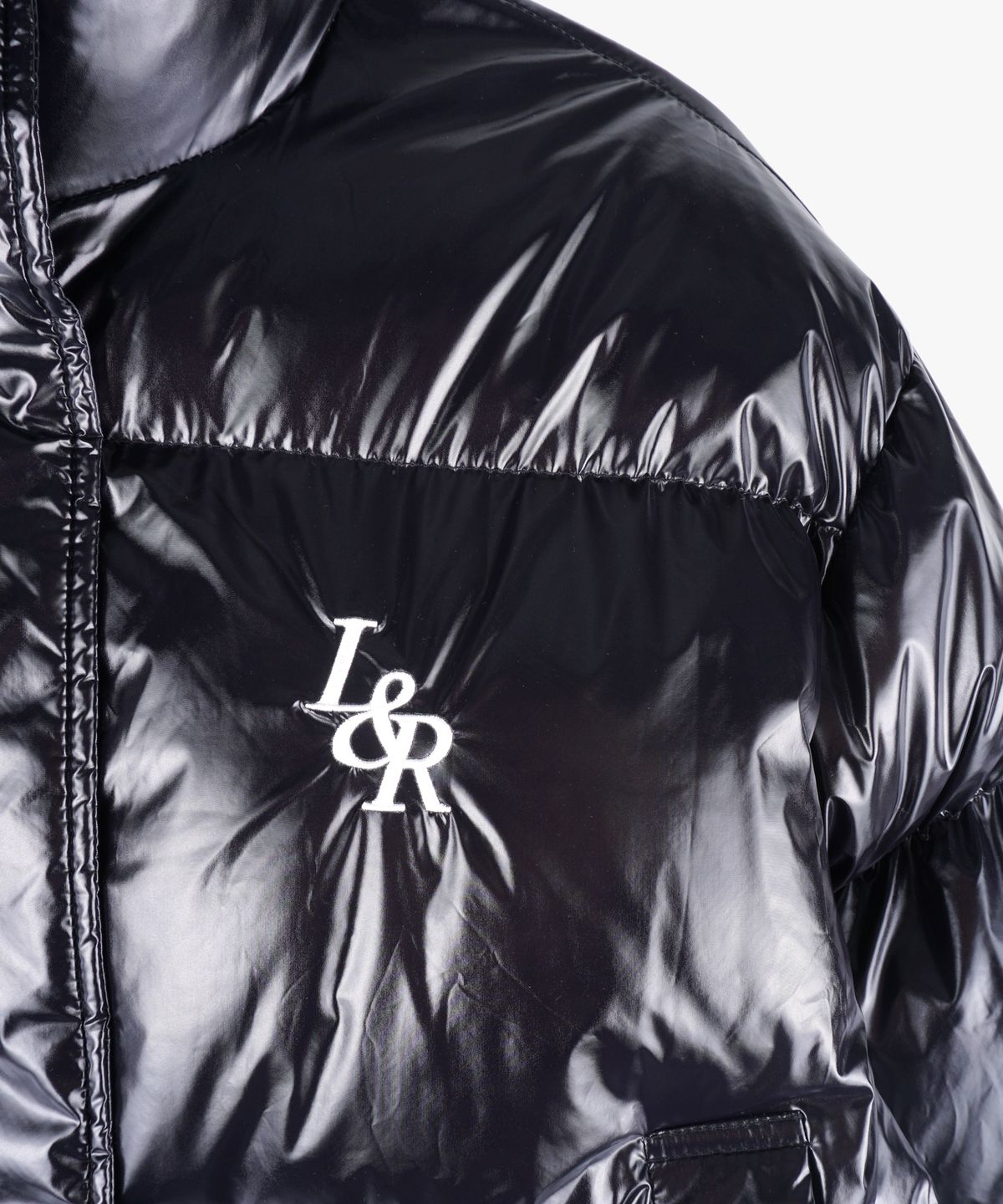로시로우(LOSSYROW) Lossy  Glossy Crop Padding_black