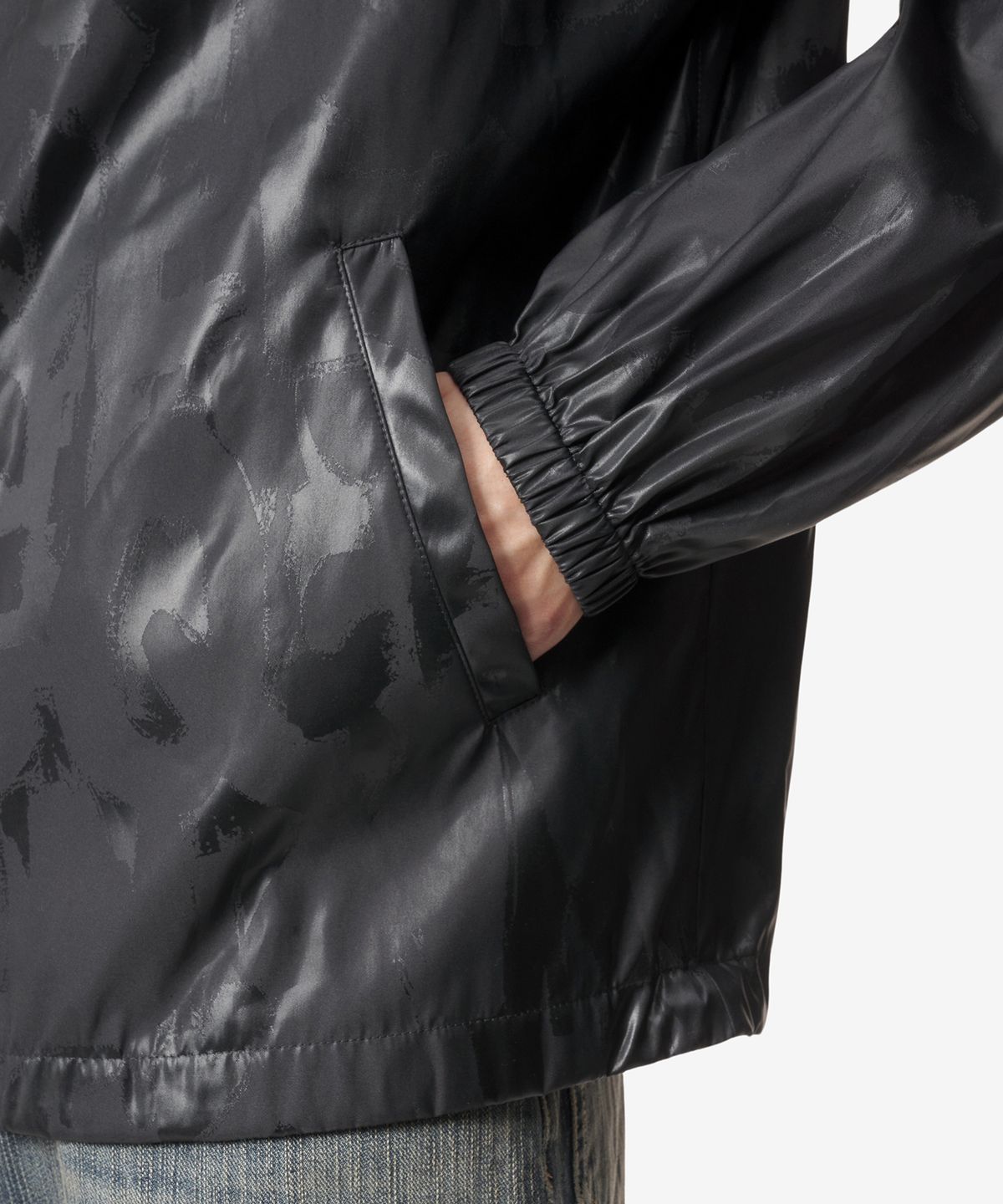 알렉산더 맥퀸(ALEXANDER McQUEEN) 그래피티 재킷 - 블랙 / 750308QVR481000