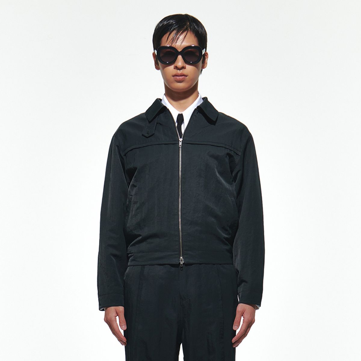 이어스트(EERST) Piping Zip-up Jacket [Moss Black]