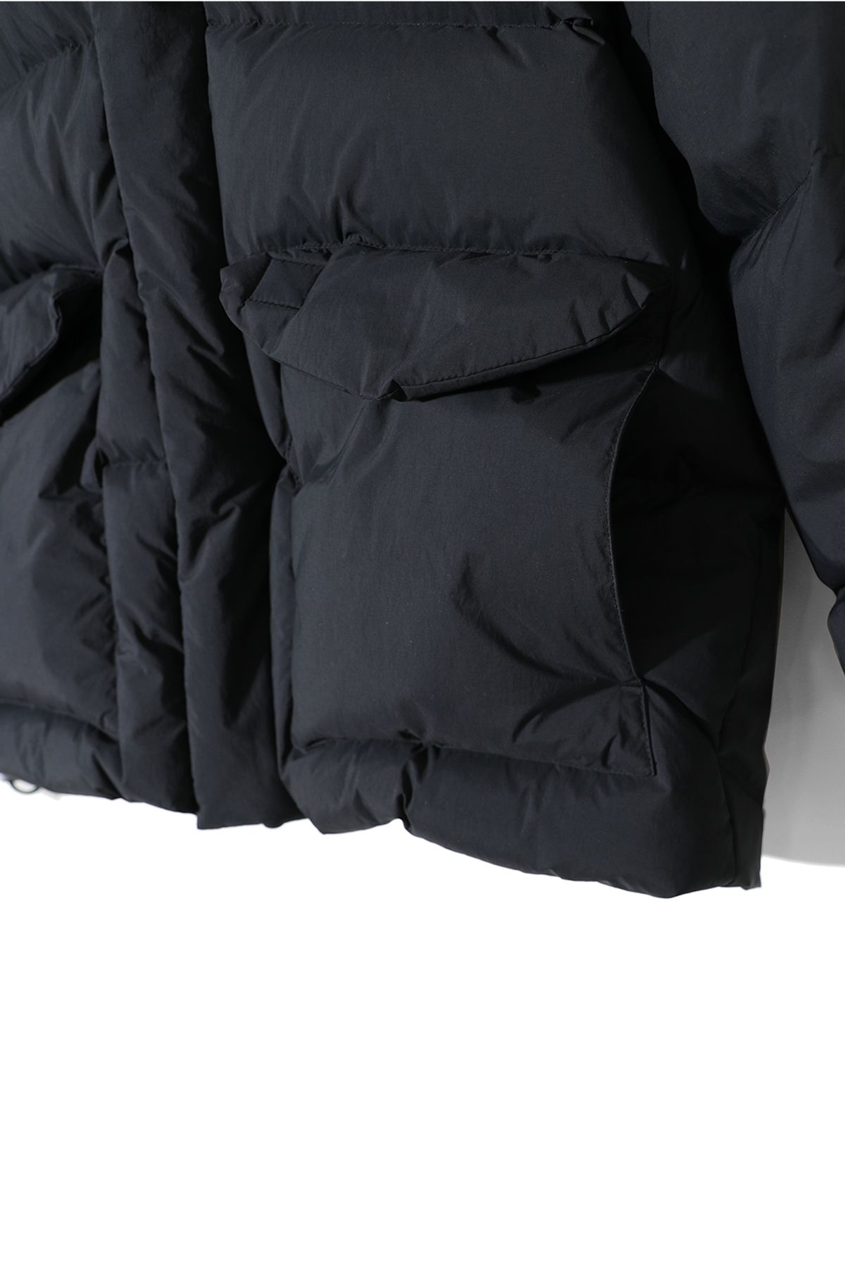 홀리선(HORLISUN) Northcove Raglan hood Goosedown Jacket Black Navy