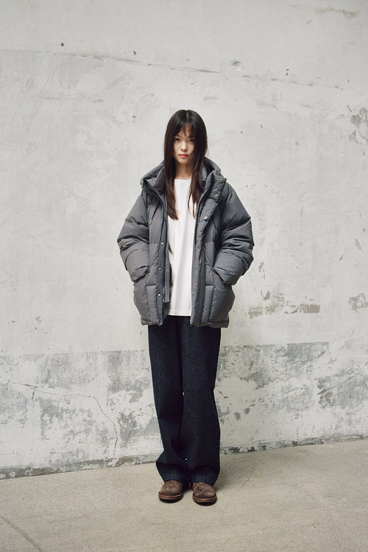 홀리선(HORLISUN) Northcove Raglan hood Goosedown Jacket Charcoal