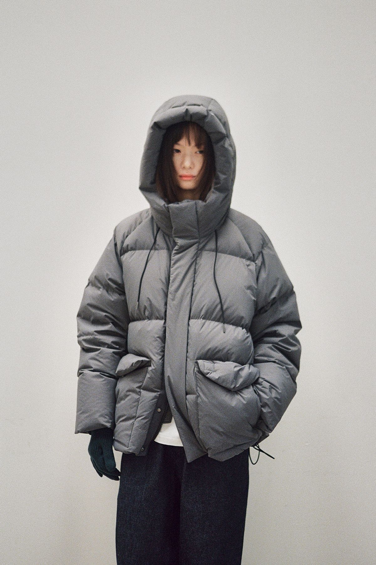 홀리선(HORLISUN) Northcove Raglan hood Goosedown Jacket Charcoal