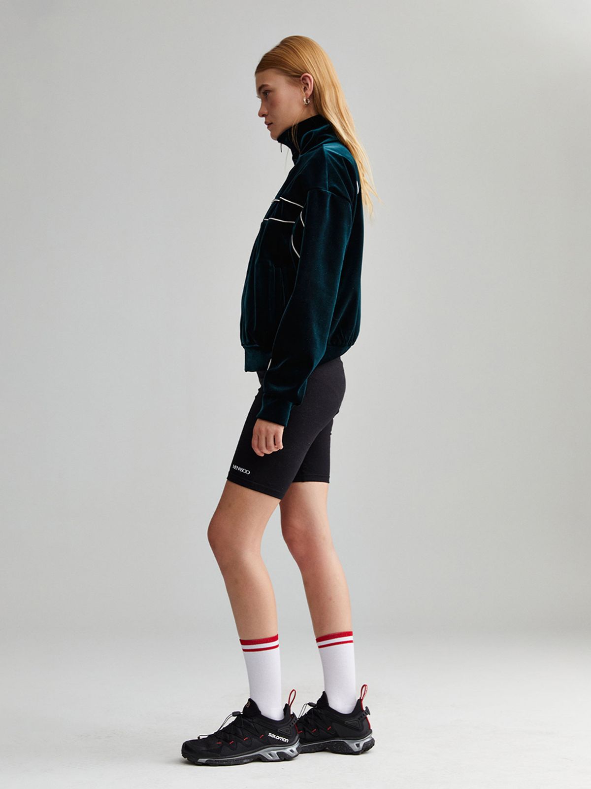 미나수(MENASOO) VELVET ZIP-UP JACKET_GREEN