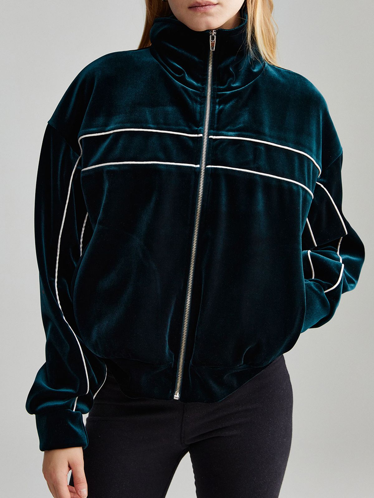미나수(MENASOO) VELVET ZIP-UP JACKET_GREEN