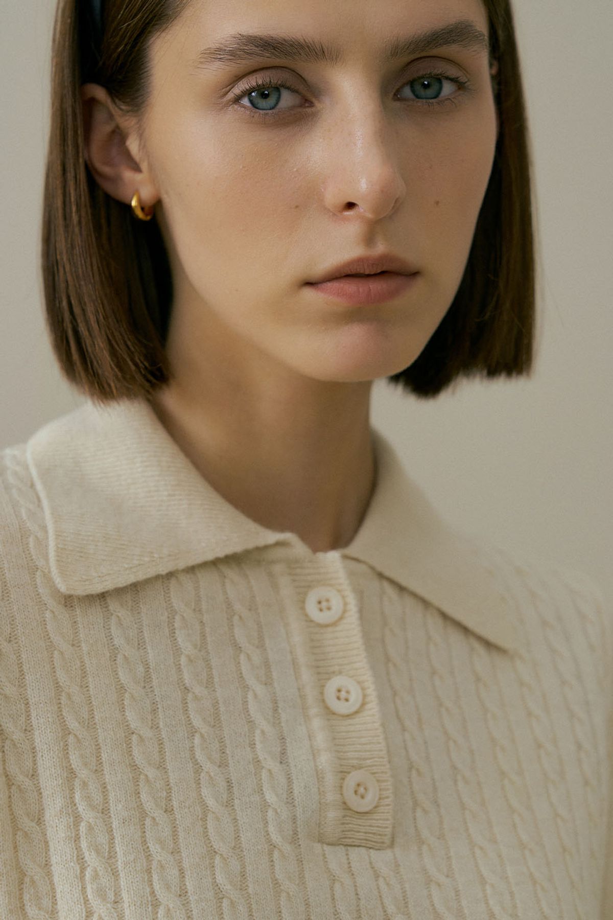 더페니(THE PENNY) WOOL COLLAR CABLE KNIT