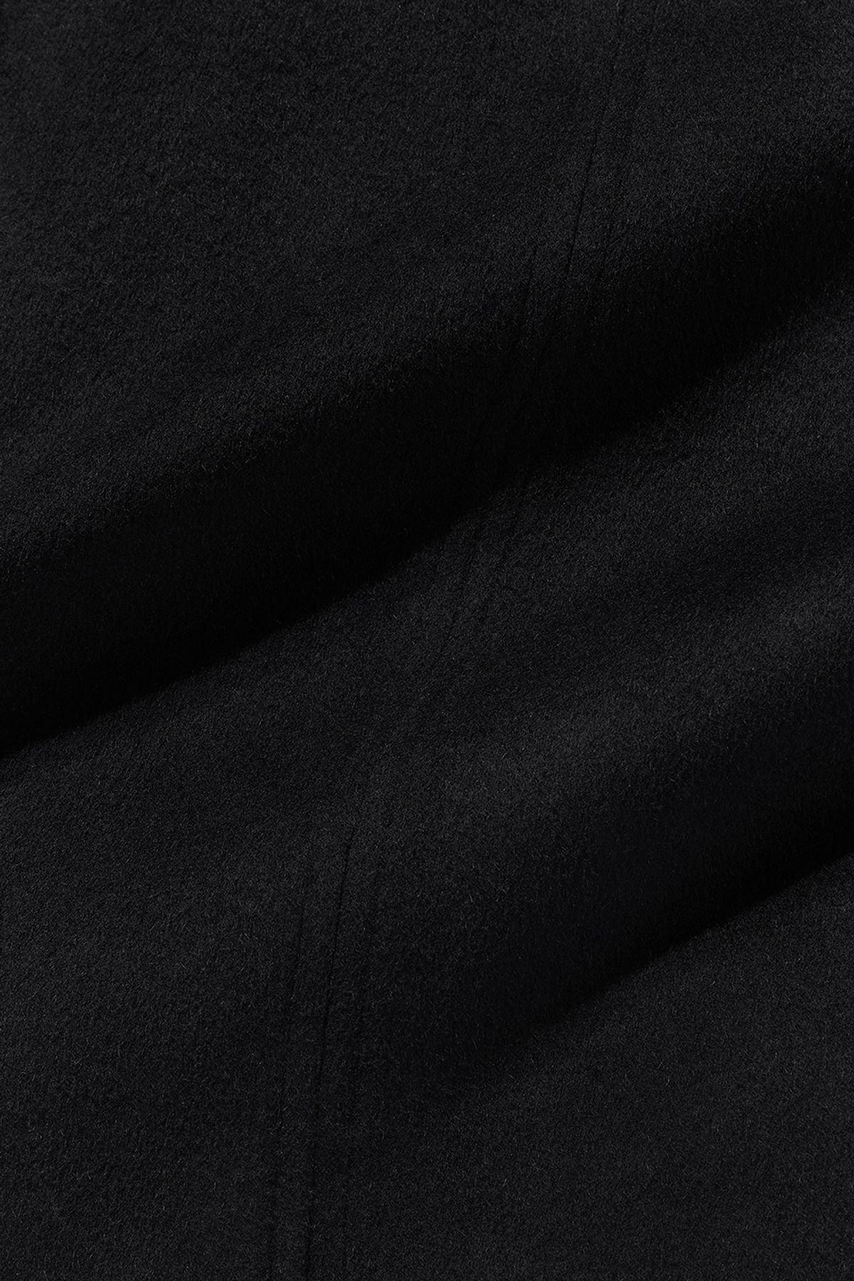 비바스튜디오(VIVASTUDIO) INCISION SINGLE COAT [BLACK]