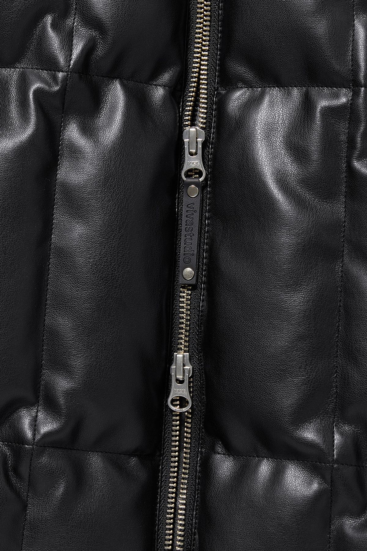 비바스튜디오(VIVASTUDIO) LEATHER PUFFER [BLACK]