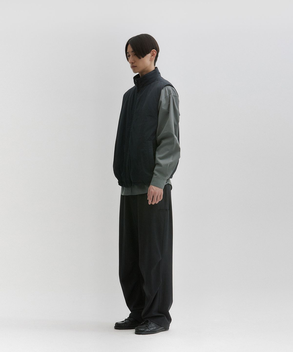 블랭크룸(BLANKROOM) 컴포트 베스트_NAVY