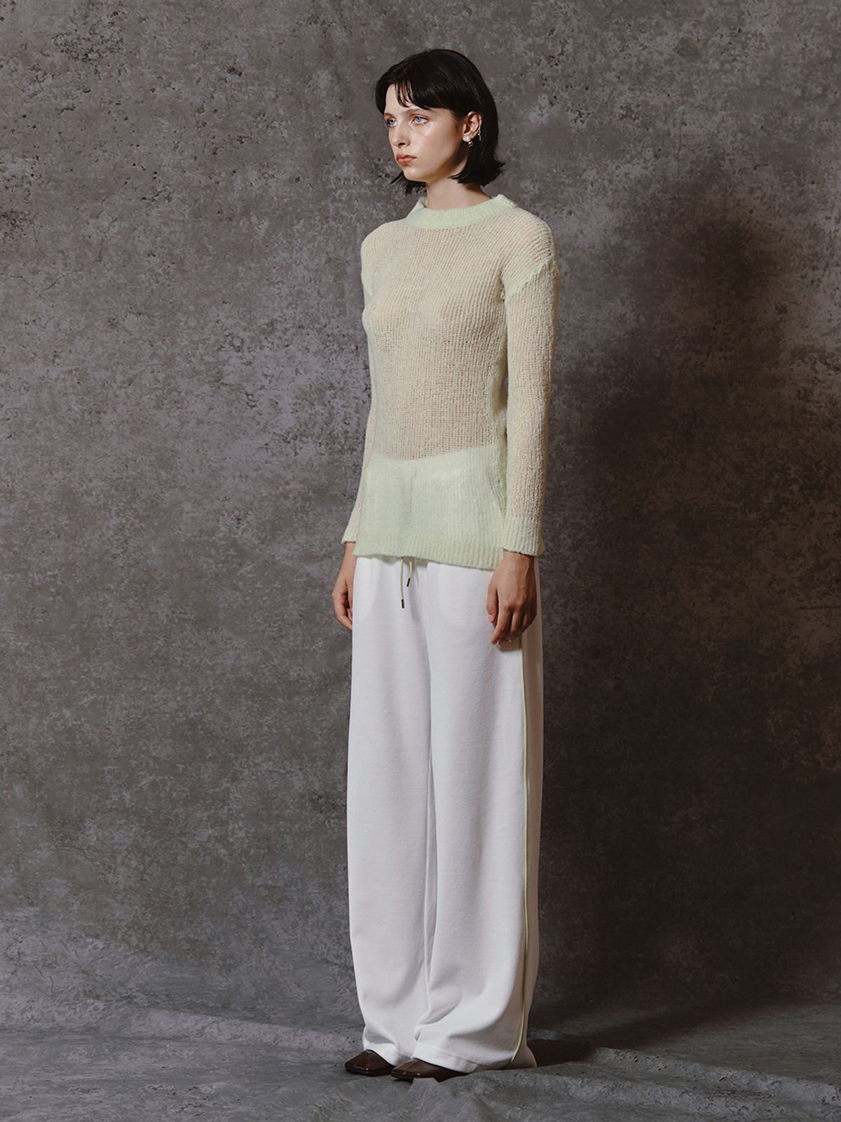 민더리(MEENDERI) PIPING VELVET JOGGER PANTS - WHITE