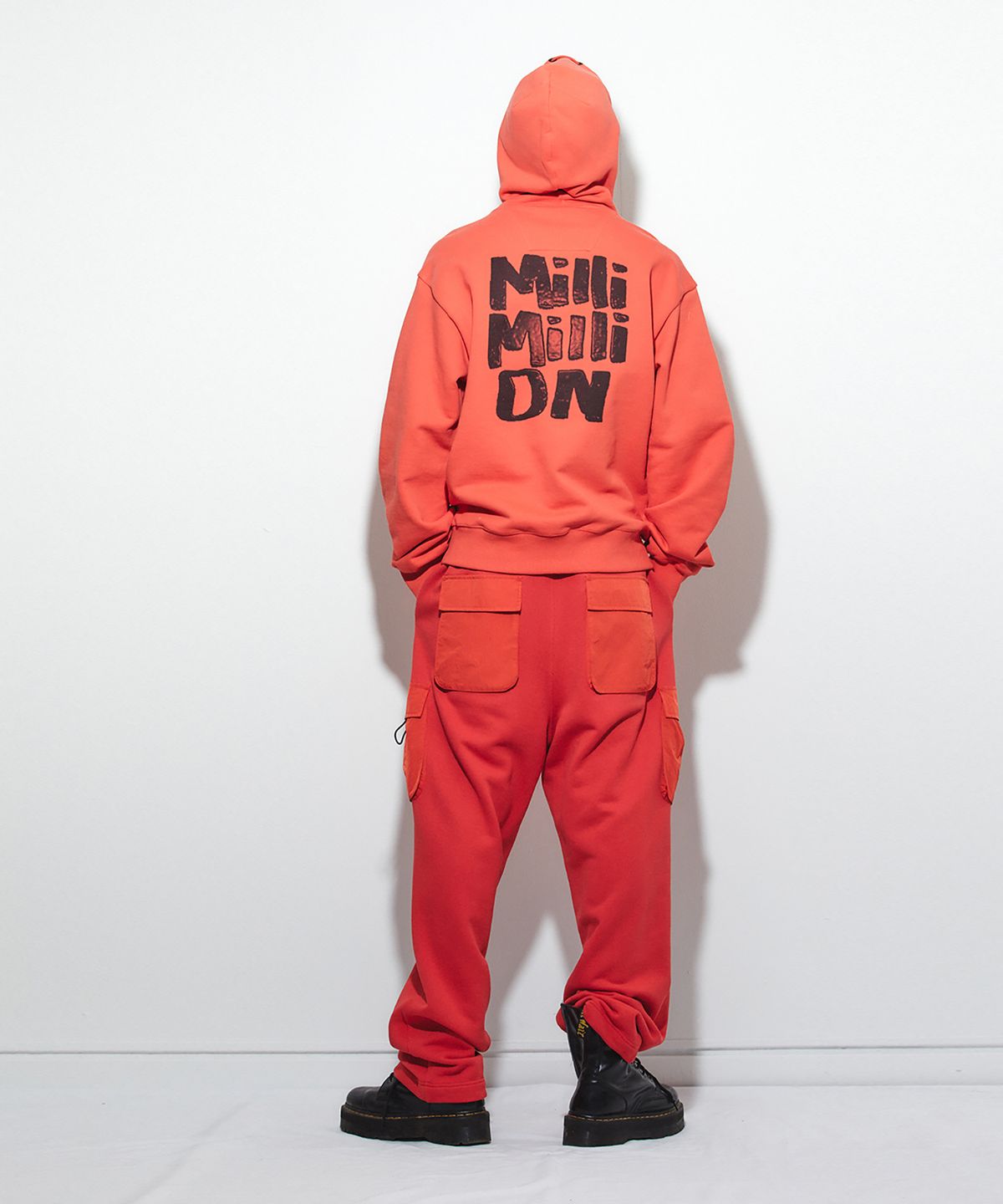 밀리밀리언(MILLIMILLION) COBBLESTONE SIGNATURE HOODY T21-ORANGE