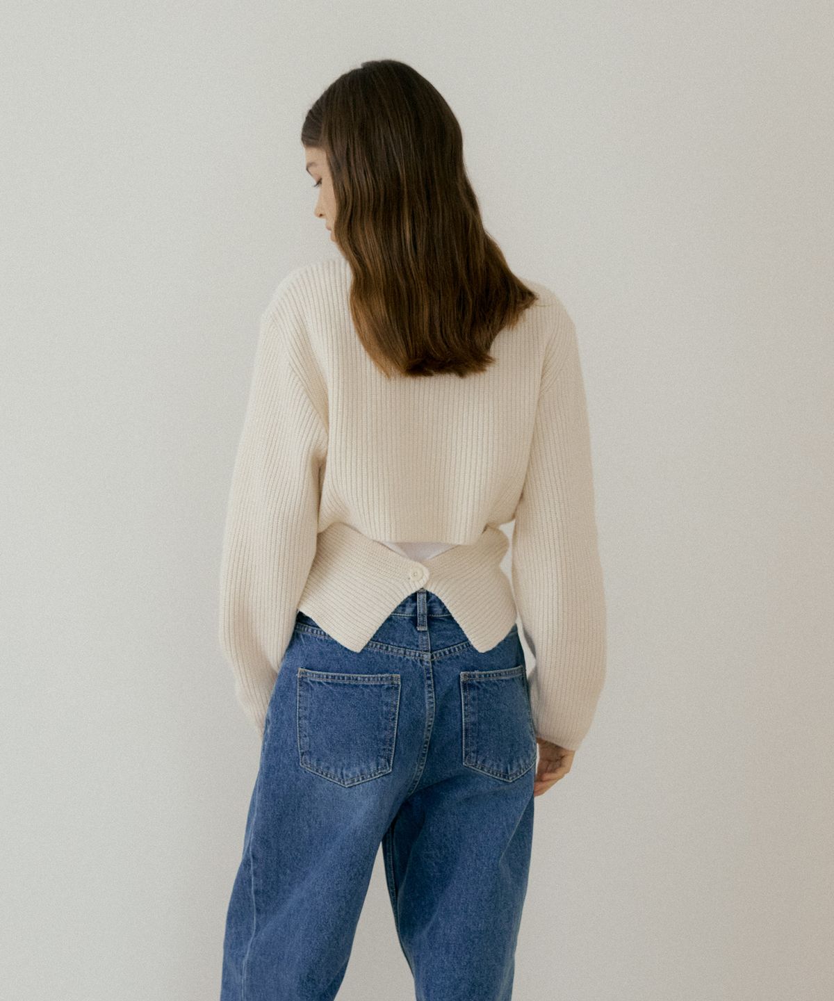 더페니(THE PENNY) BACK OPEN WOOL KNIT