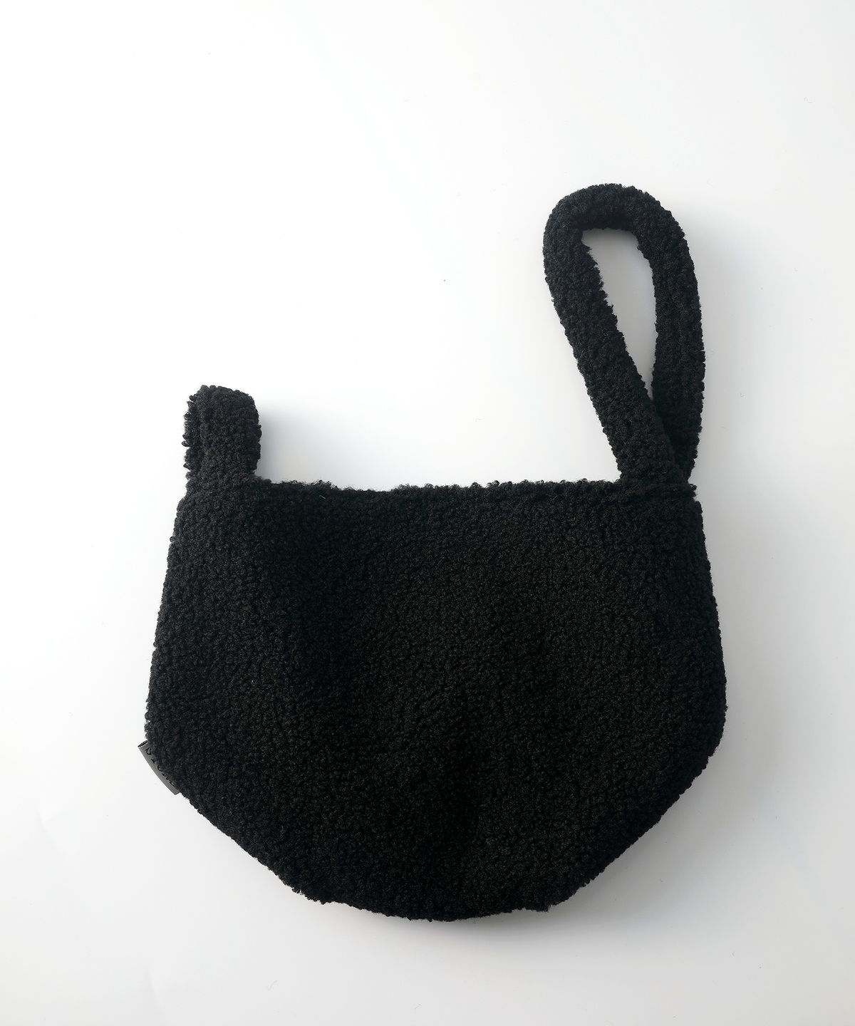 옐로우스톤(YELLOWSTONE) Wool dumpling wrist bag - Black
