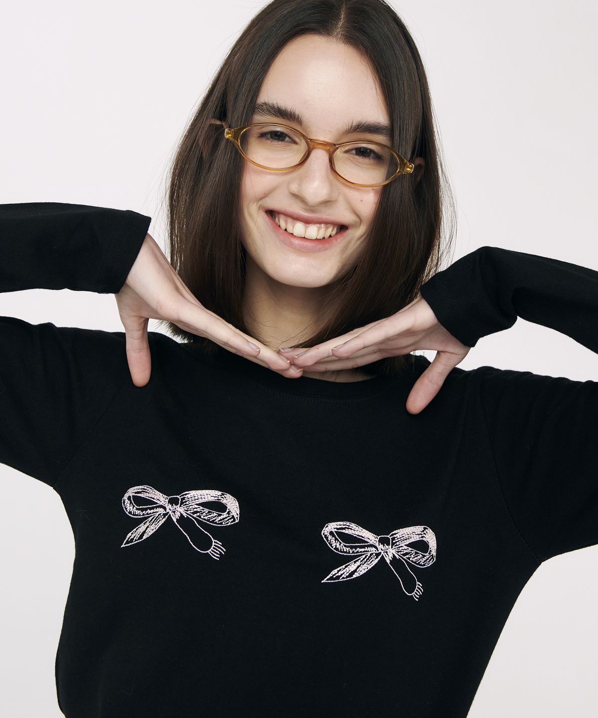 트웬티포티(TWENTY FOUR T) 파 리본 티셔츠 블랙