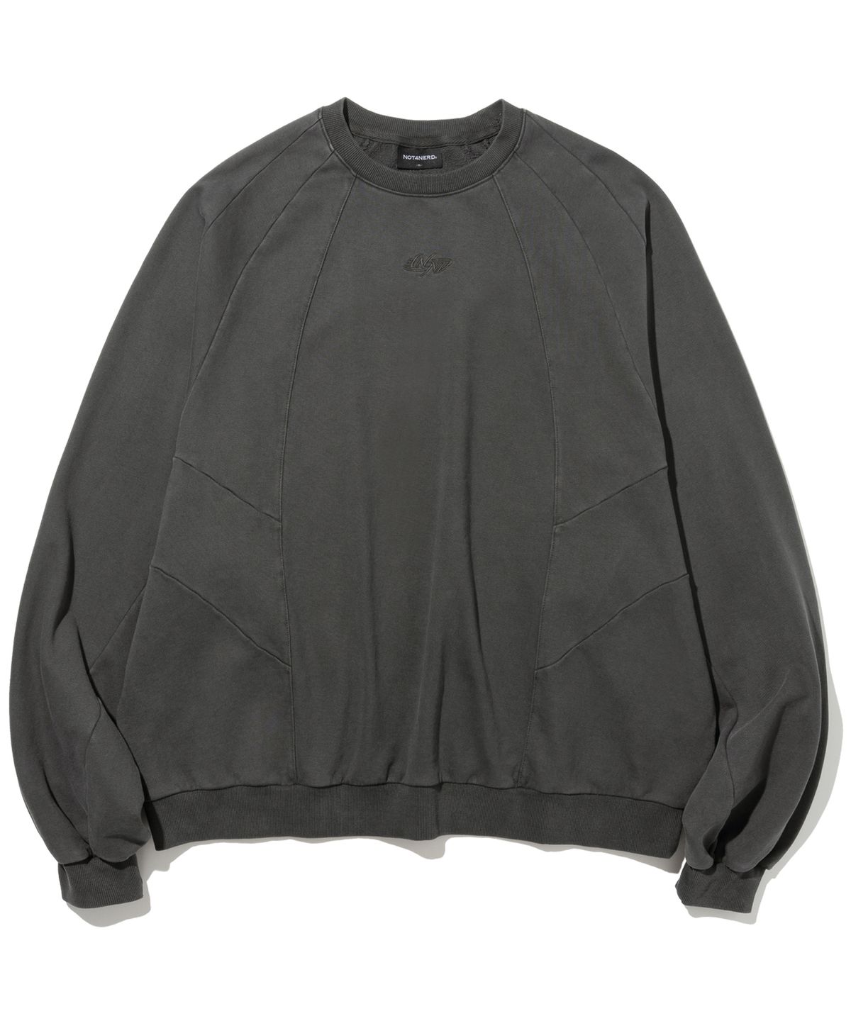낫포너드(NOT4NERD) Curved Tribal Logo Pigment Crewneck - Charcoal