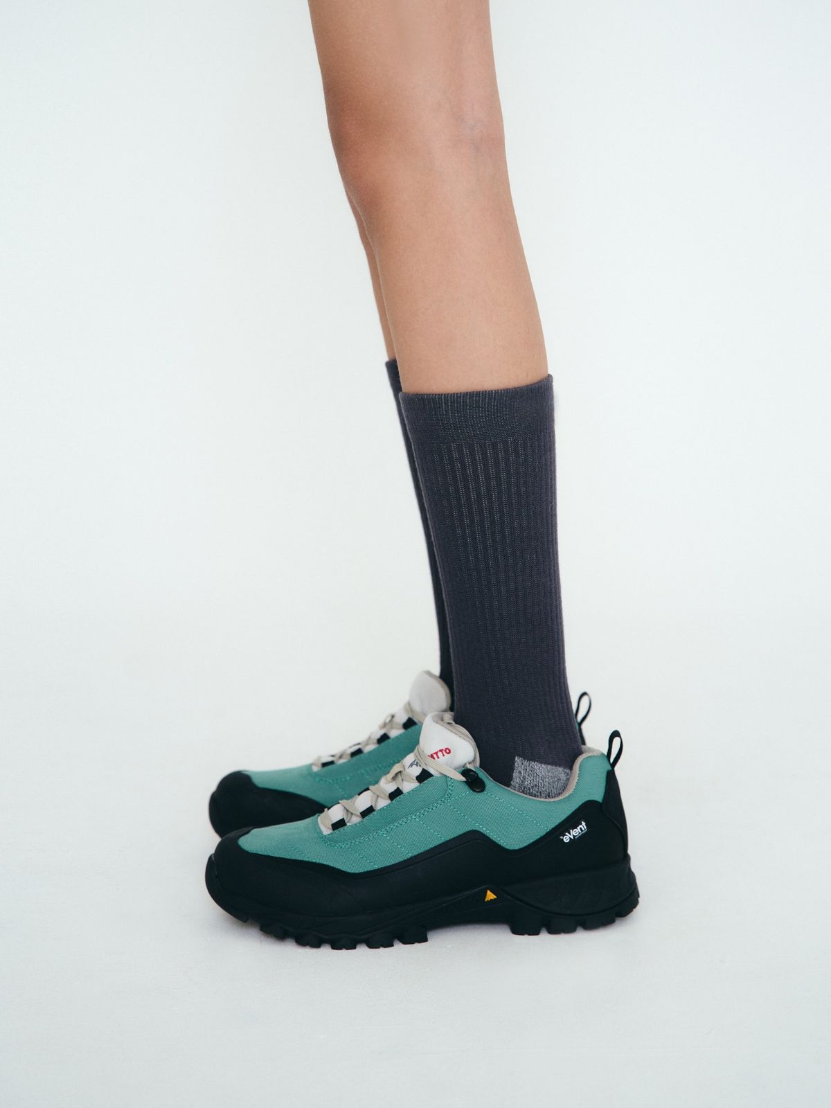 험토(HUMTTO) 남성 로우 트레킹화 카너 EVT (Cypress green)