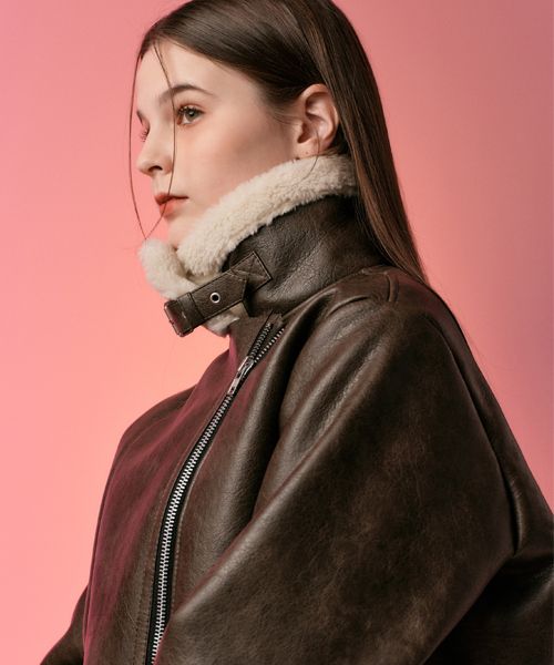 MUSINSA | KOLEAT WOMEN Crack Dumble Overfit Mustang Fleece