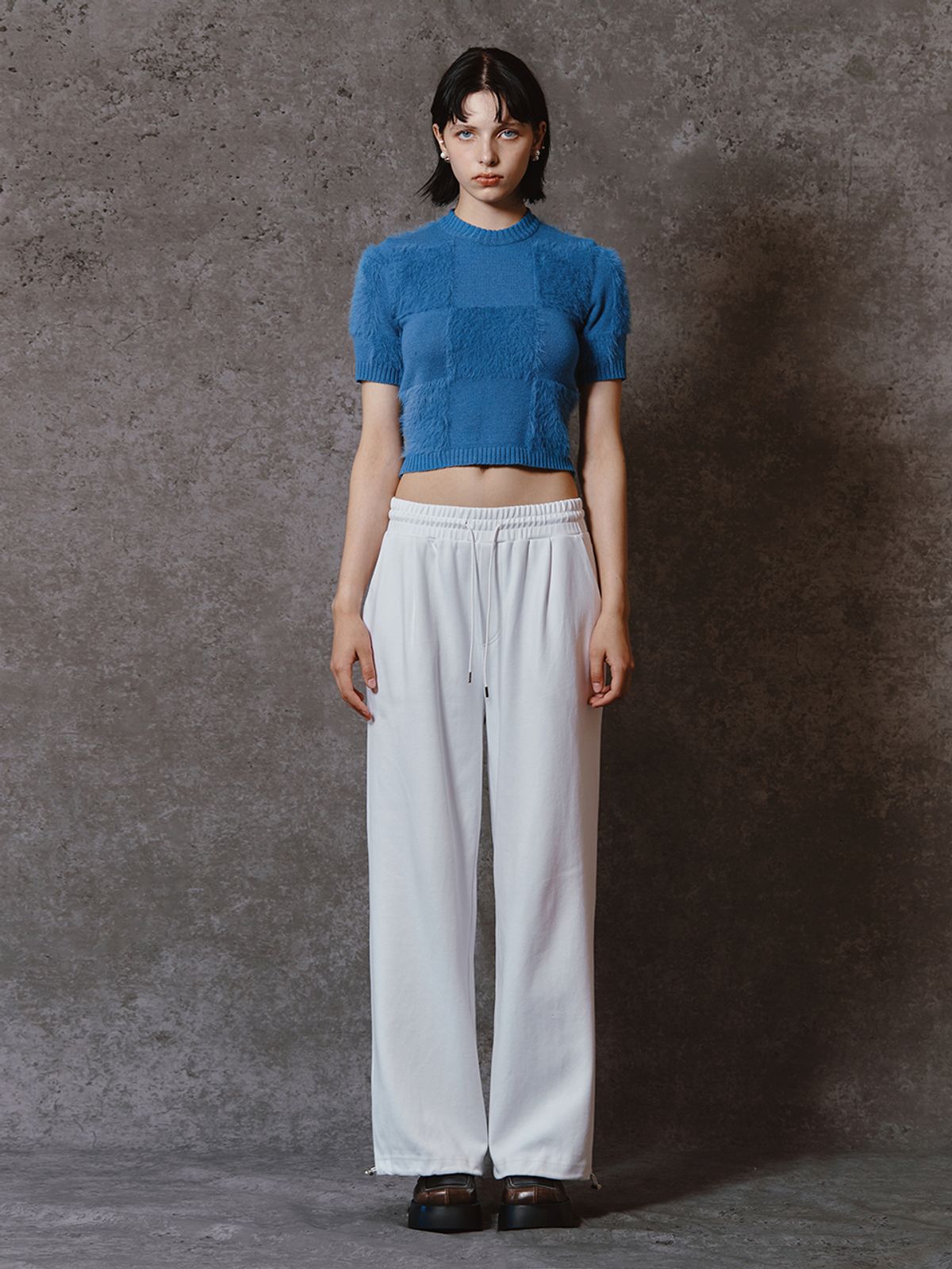 민더리(MEENDERI) SOFT CHECKERBOARD KNIT TOP - BLUE
