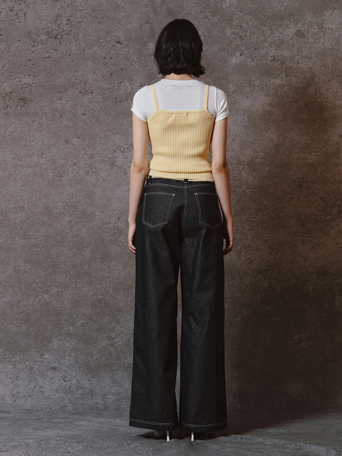 민더리(MEENDERI) RIBBED SLEEVELESS KNIT TOP - LEMON