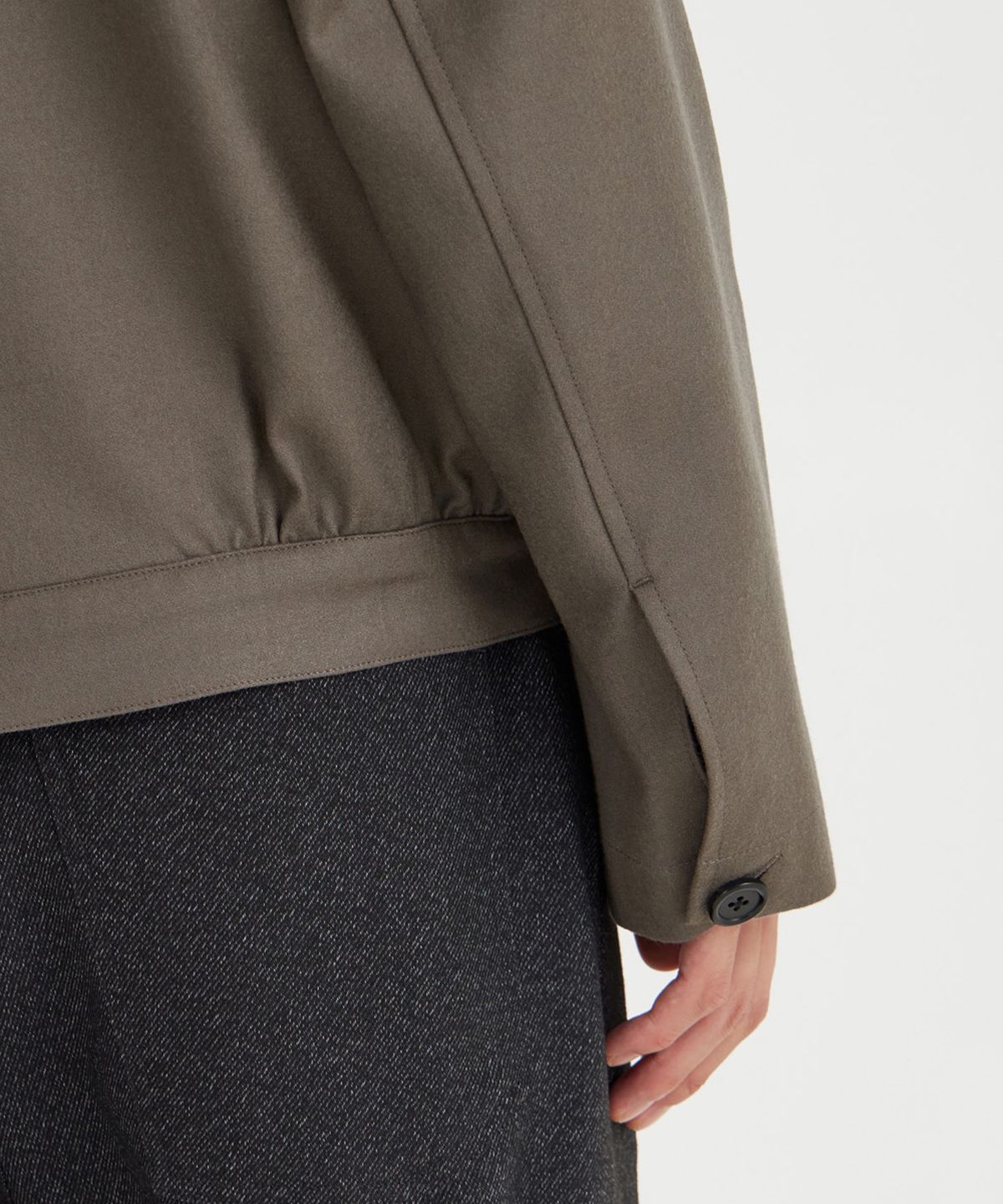 유스(YOUTH) Short Blouson Jacket - Sand Brown