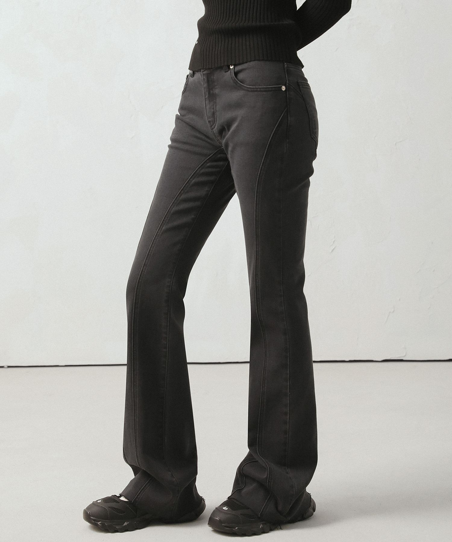 [AVANDRESS] Thin Bootscut Pants 2色★ AVANDRESS☆韓国☆人気☆Thin Bootscut Pants 2色 ブーツカット