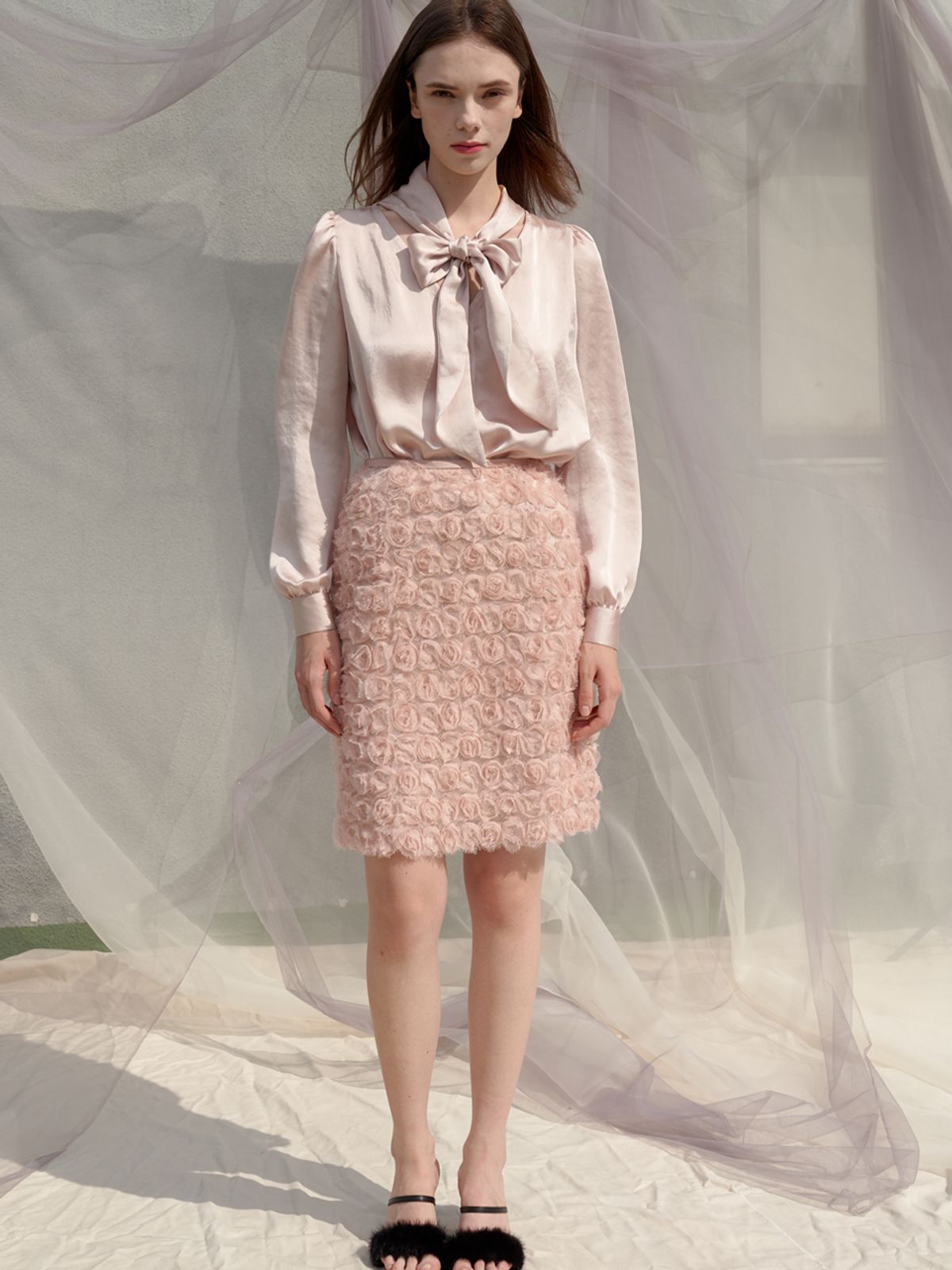 쏘리, 투 머치 러브(SORRY, TOO MUCH LOVE) RosieRose Lace H Line Skirt_Pink