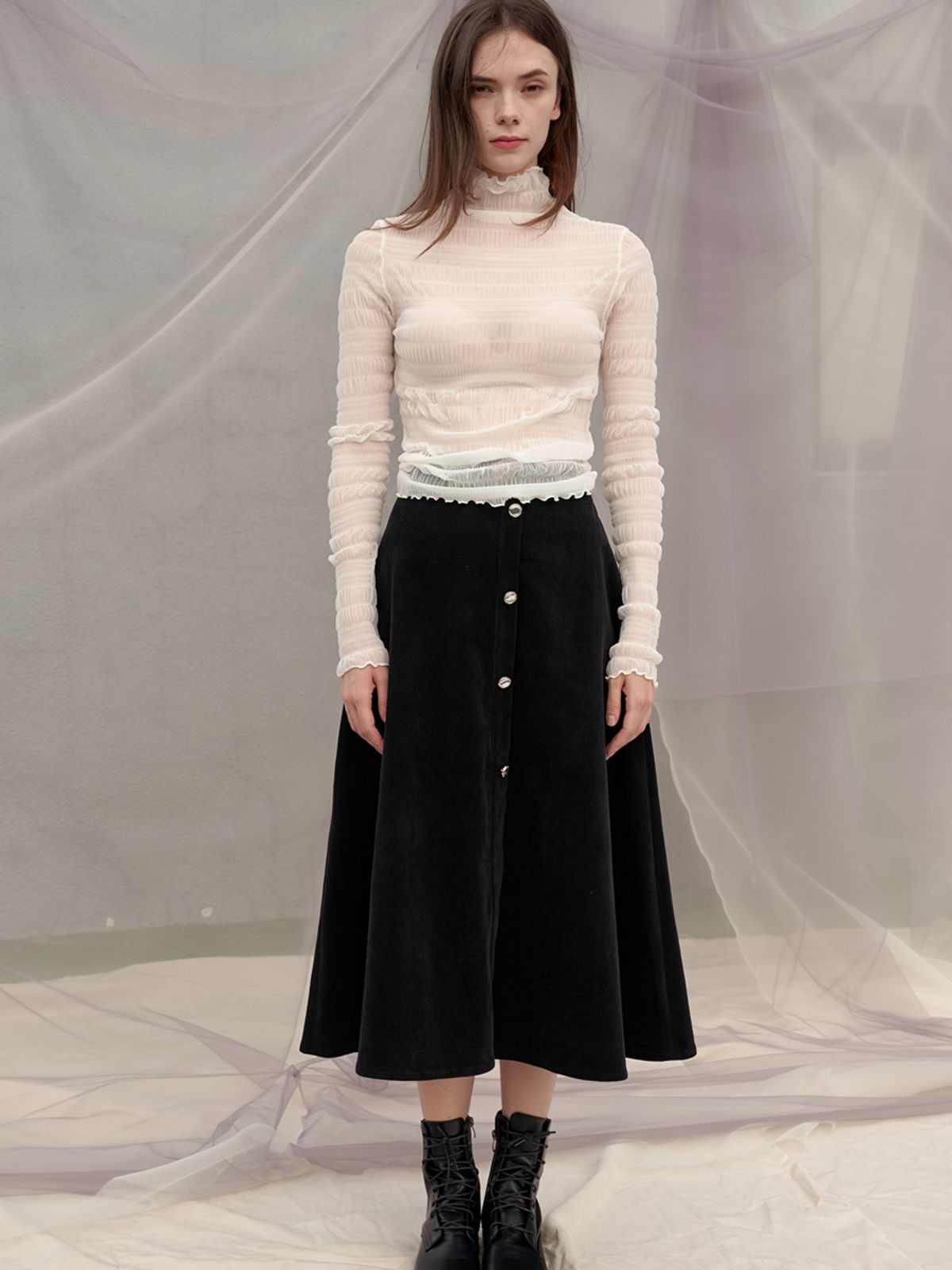 쏘리, 투 머치 러브(SORRY, TOO MUCH LOVE) Cien Shirring See through Turtleneck Top_Ivory